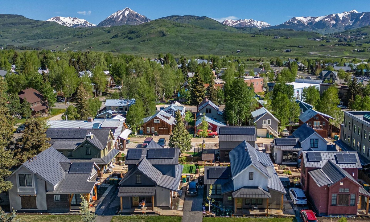 Crested Butte Cottage | 6-Cottage Bundle at Academy Place