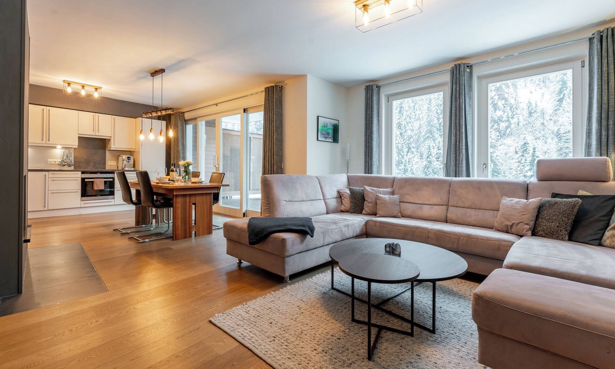 Viehhofen Apartment | Nice apartment with terrace in prime location