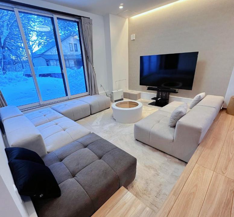 Iimori House | Snow Face