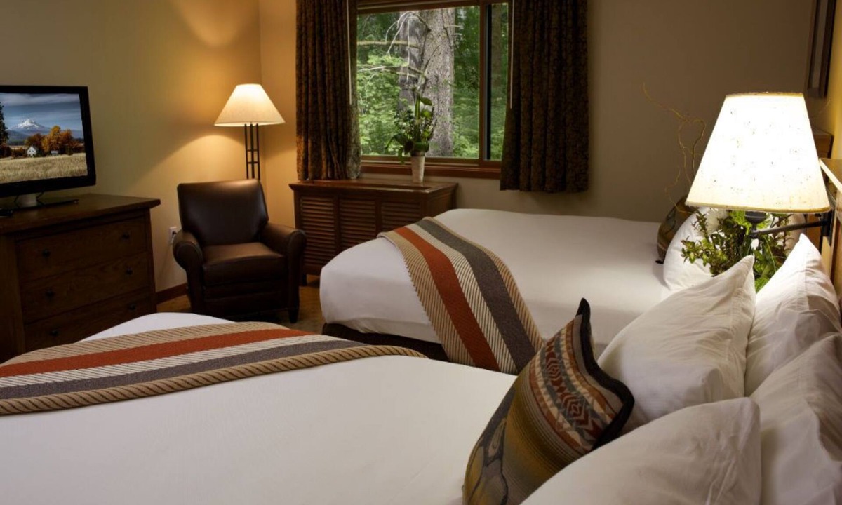 Stevenson Hotel | Superior Double Room with Forest Views