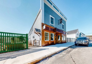 57 m² Hotel ∙ 2 bedrooms ∙ 5 guests in Northeast Harbor
