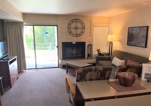 B2 Waterfront Condo with Two Patios in Manson