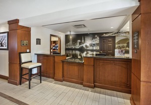 Equipped Suite | 24-Hour Business Center, Fitness Center + Free Daily Breakfast in Mayfield Heights