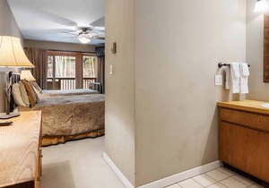 Fallridge 220 - Bright Two Bedroom in Vail