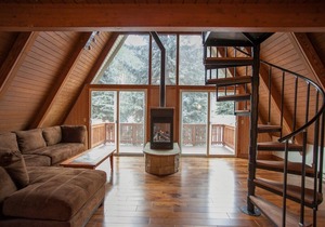 Just Remodeled A-frame House In Warm Springs With An Italian Touch. in Ketchum