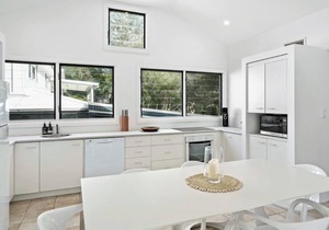 Mac's Beach House by HolidayCo. in MacMasters Beach