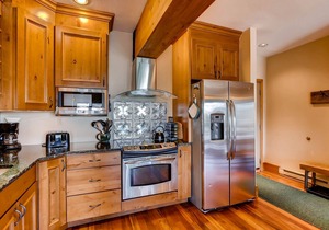 Unique & Modern 3 BR/2BA Condo- Ski-in/Ski-out in Crested Butte