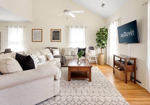 Updated 3 BD/ 2.5BA Downtown CHS in Charleston