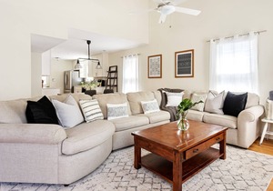 Updated 3 BD/ 2.5BA Downtown CHS in Charleston