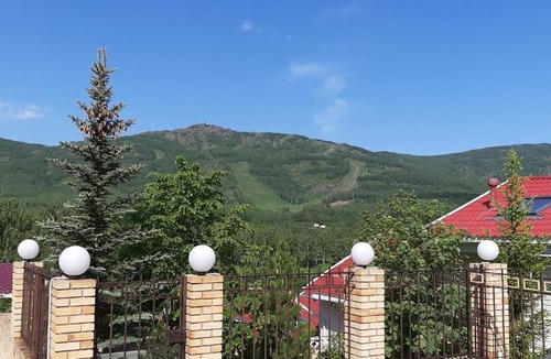 Yakty-Kul' House | Бунгало на ГЛЦ Зеленая поляна Горный воздух 110м2
