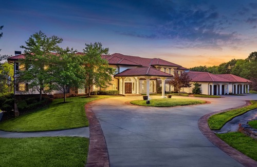 Branson House | 17500sqft Private Branson Estate | Indoor Pool & Hot Tub | Tennis Court | Theater | Sleeps 32