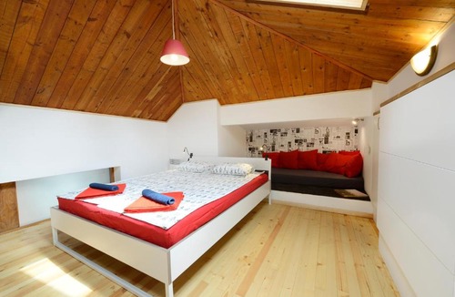 Lozenets Apartment | Artistic penthouse