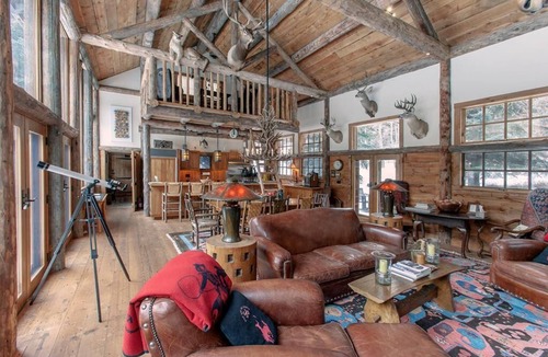 Livingston Ski Chalet | Counts Creek Cabin -Gorgeous Luxury Home on Mill Creek in the Paradise Valley