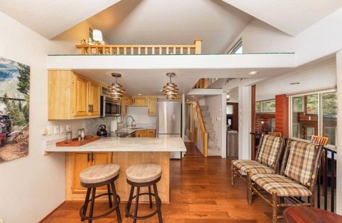 Breckenridge Ski Chalet | Magical Breckenridge Chalet on the Swan River close to clubhouse