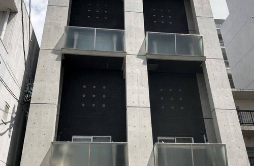 Higashi Ward Apartment | Maisonette with Open-Concept Layout | Near Nagoya Dome | Perfect for Fan Activities and Sightseeing | Sleeps Up to 6 | 30-Minute Drive to LEGOLAND and Ghibli Park | Choice of Pillows