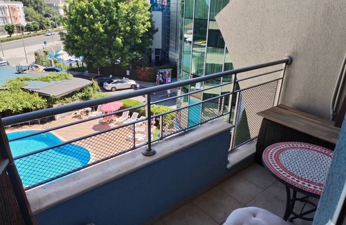 Sunny Beach Apartment | Modern Premium Оne-Bed Apartment: Pool View, AC, Free Parking, near Cacao Beach