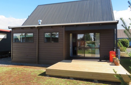 National Park Village Ski Chalet | National Park Chalet. A perfect base for the Tongariro Crossing and cycling trai