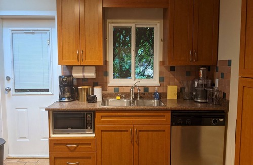 Vancouver Ski Chalet | Resort Style Chalet in the Forest with a Tennis Court near Grouse Mountain