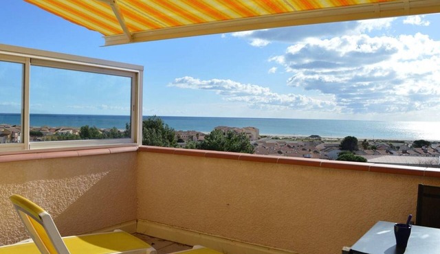 3-room villa with air conditioning, parking, and pets allowed in Saint-Pierre-la-Mer in Fleury-Saint-Pierre-la-Mer