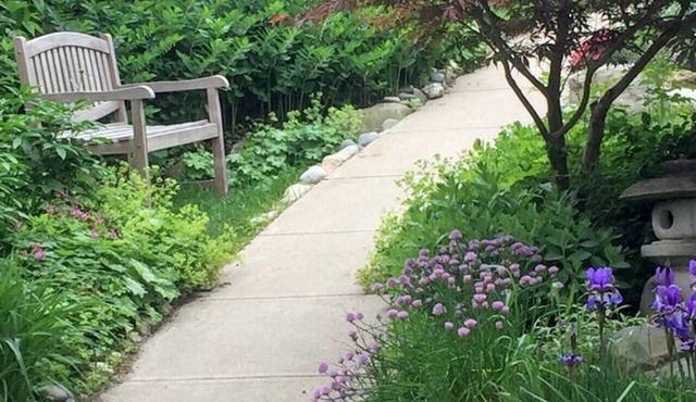 3BR Cottage Parking A Peaceful Oasis on Munjoy Hill in Portland