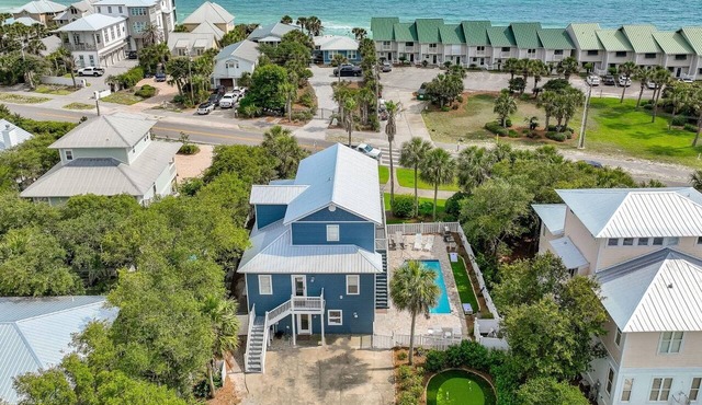50 Steps to Quiet Gated Beach! Private Heated Pool-LOTS of Parking + 6 Bikes! in Seacrest