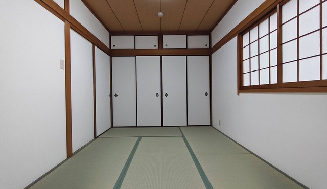 9 minutes from JR Namba Station/Airport Bus Terminal, 6 minutes from JR Ashiwarabashi Station, close to both Shinsaibashi and Kyocera Dome Osaka, Ohara 101 in 大阪市浪速区塩草３丁目