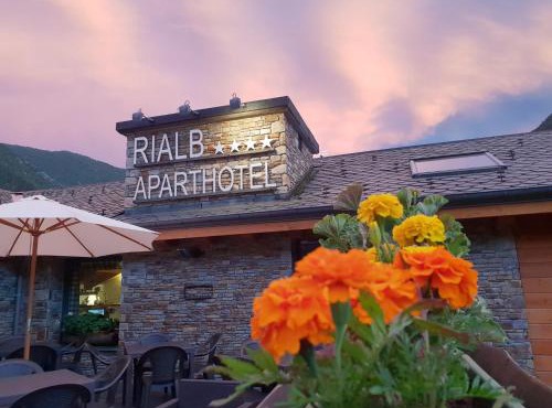 ApartHotel RIALB in El Serrat