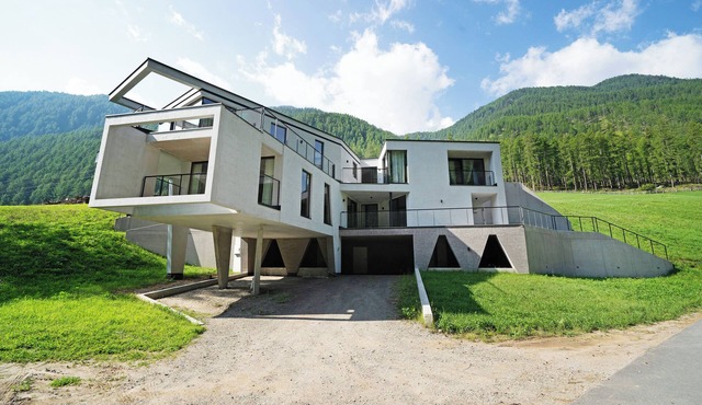 Apartment 'Haus 191' with Mountain View, Private Terrace and Wi-Fi in Madonna di Senales