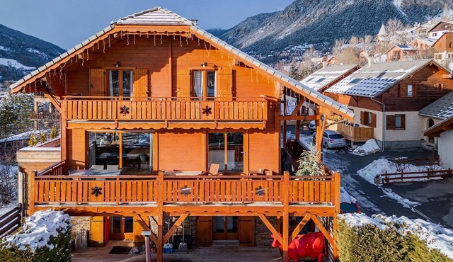 Chalet Datcha - Alliant Charme, Confort et Modernité (bain norvégien) in Briancon