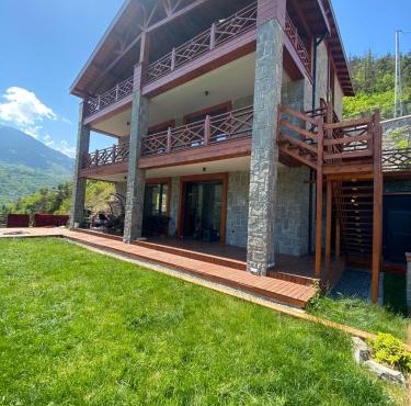 Copper villa in Macka