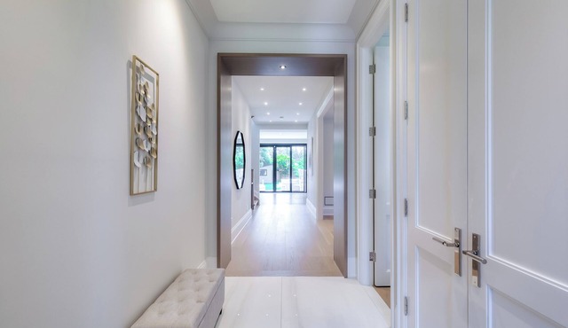 CUSTOM BUILD LUXURY 4 BED + 6 BATH HOUSE in Toronto