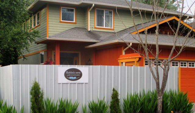 Dove's Perch, An efficiency Studio at Robin's Nest Inn in Port Townsend