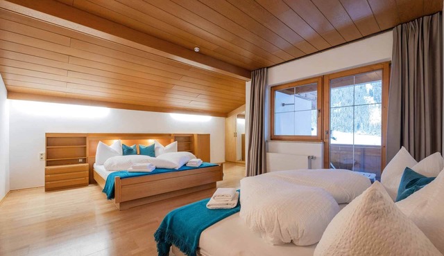 Enjoy your holiday on more than 230 m² with the whole family! Pet-friendly in Neustift im Stubaital