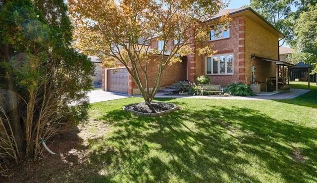 Entire Private Suite! Free Parking! Comfortable Stay! Excellent Location! in Pickering