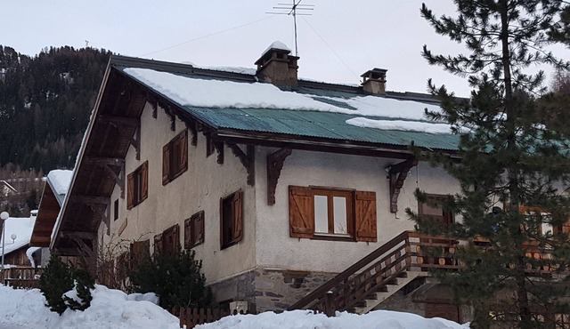 Exceptional chalet in La Plagne - at the foot of the slopes - 15 people - Balneotherapy in La Plagne Tarentaise