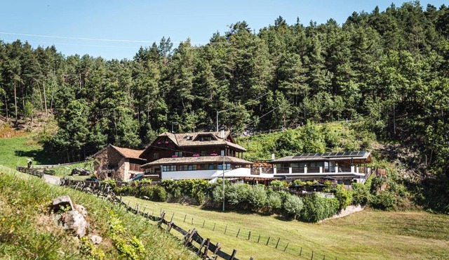 Exclusive Chalet Grumer 700 sqm in Soprabolzano