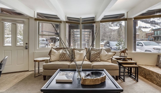 Gorgeous, Deluxe 3BDR, Aspen Core w/Parking in Aspen