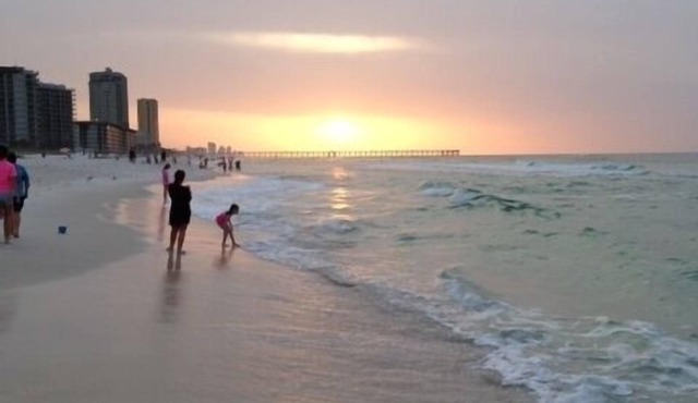 Gulf Front Getaway Great View of Pool & Beach From Balcony With Reserve Parking in Panama City Beach