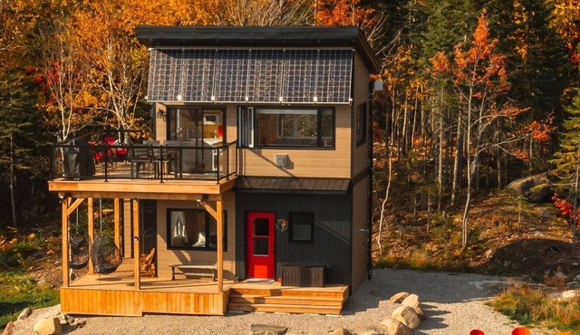 HELIOS - Micro-chalet at Maelström (CITQ#304336) in Lac-Beauport