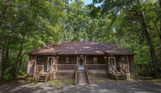 Hillside Triplex Main in Spruce Pine