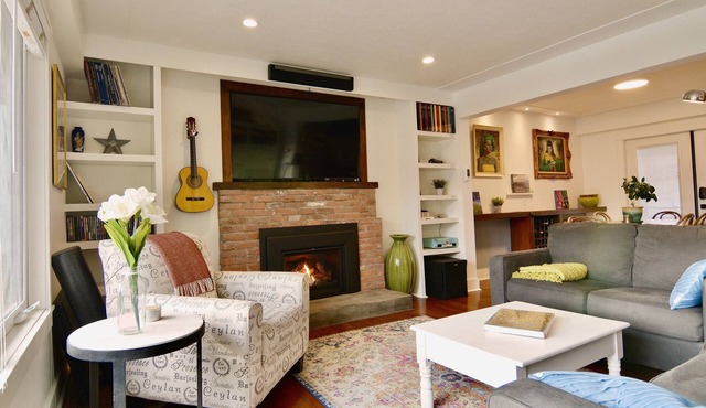 Home Close to Beach and Downtown. Licensed short term rental. in Kelowna