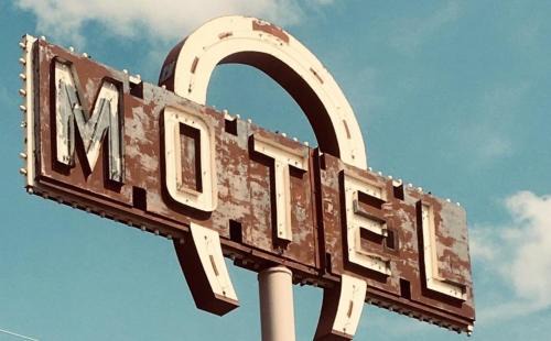 Horseshoe Bend Motel in Lovell
