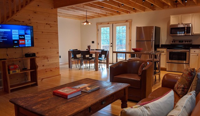 It's Like Your Own Private Nature Reserve-Peaceful-New Beautiful Cabin! in Faber