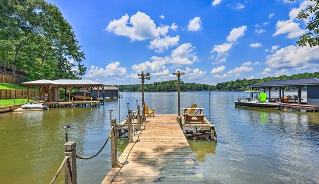 Lakefront Eatonton Getaway w/Dock & Grill! in Eatonton