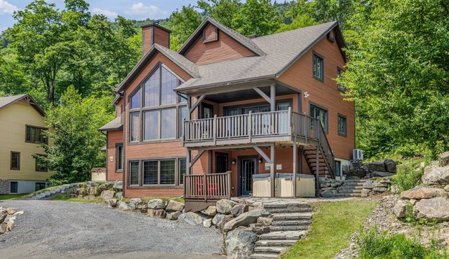 Le Chalet Dans la Montagne in Stoneham-et-Tewkesbury