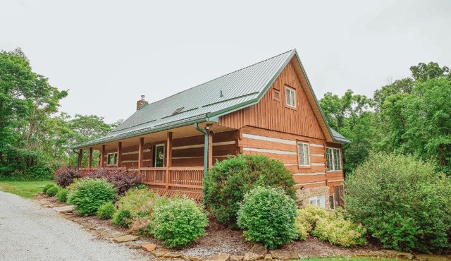 Lorettas Cabin in Nashville