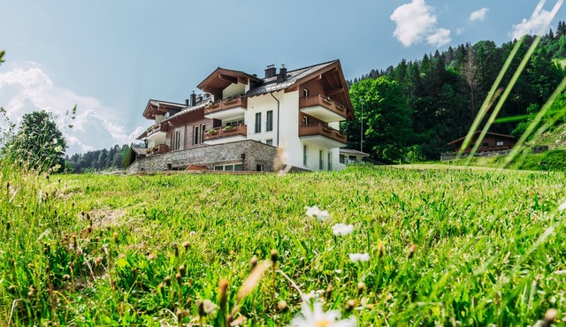 Luxury penthouse with terrace in prime location in Saalbach-Hinterglemm