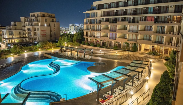 MENADA * LUXOR * Deluxe Apartment, 1 Bedroom in Свети Влас