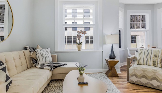 Modern 1BR in Downtown Wilmington Near Riverwalk & Restaurants in Wilmington