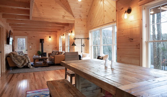 Modern Mountain Chalet! Hike, Ski, Swim, and Treasure Hunt! in Andover